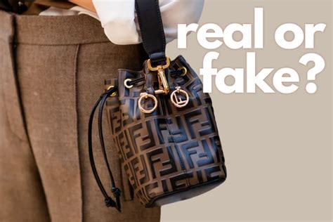 ciondolo fendi falso|real fendi handbags.